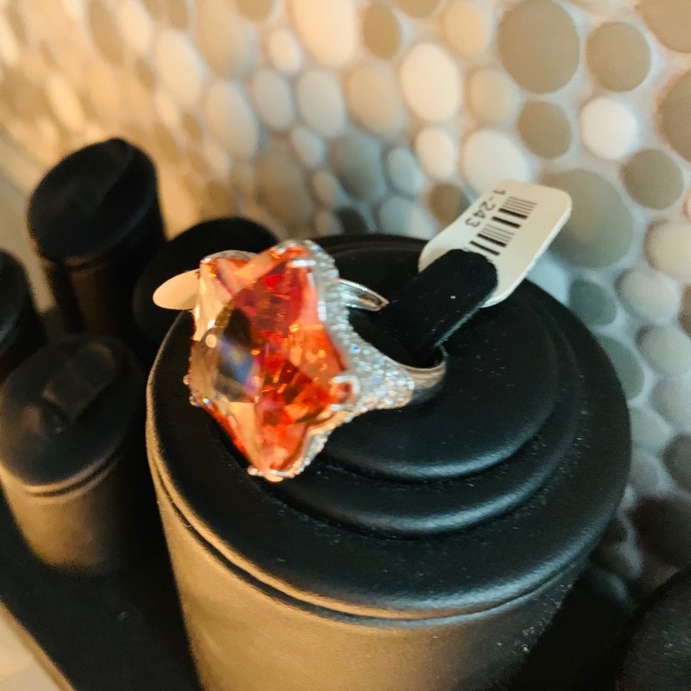 Sterling Silver with CZ amethyst star size 8 💍 - Picture 2 of 4